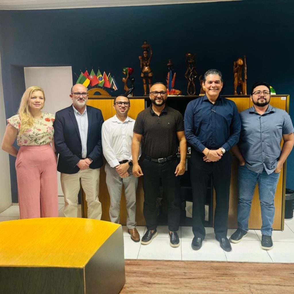 Fundação FASTEF e UNILAB desenham estratégias para impulsionar pesquisa científica e inovação